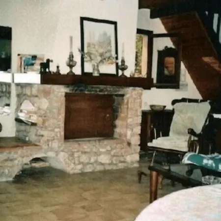 Vieux Rose Avec Acces Piscine *